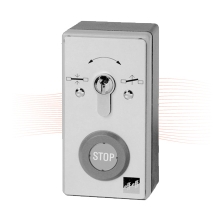 EFFEFF 1145-10 kulcsos kapcsoló Stop gombbal, felületi